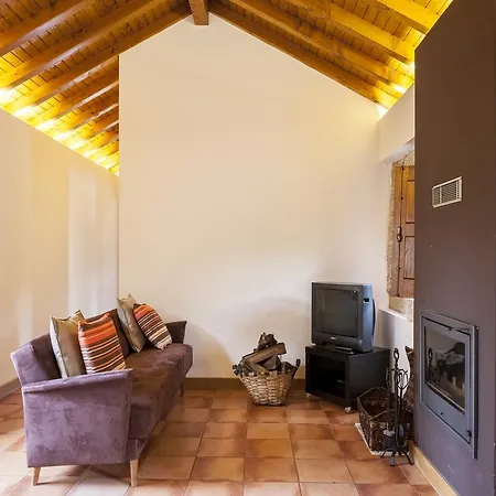 مزرعة للإقامة Cerca Dos Passais