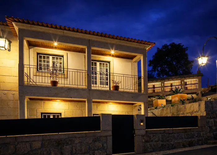 Cerca Dos Passais Entre Ambos os Rios